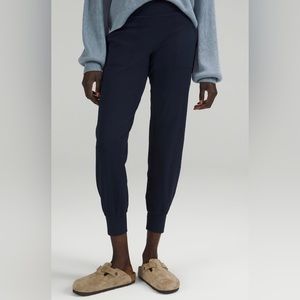 Lululemon Align Joggers Size 12